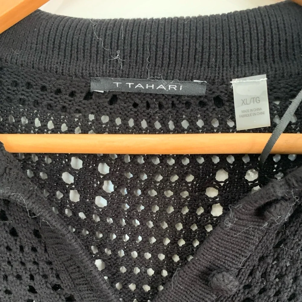 T Tahari Black Open knit Crochet polo Top like new size XL - Picture 5 of 6